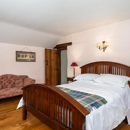 Tatil Evi Secluded Riverside Close To Center Parcs