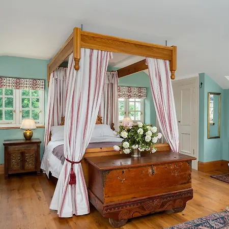 بيت للعطل Secluded Riverside Close To Center Parcs *