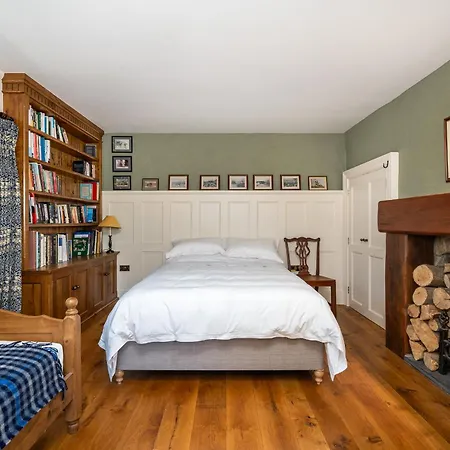 Secluded Riverside Close To Center Parcs مولينجار