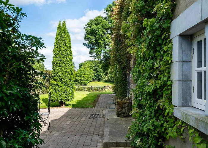 Дом отдыха Secluded Riverside Close To Center Parcs Муллингар