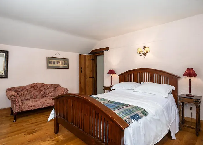 Дом отдыха Secluded Riverside Close To Center Parcs