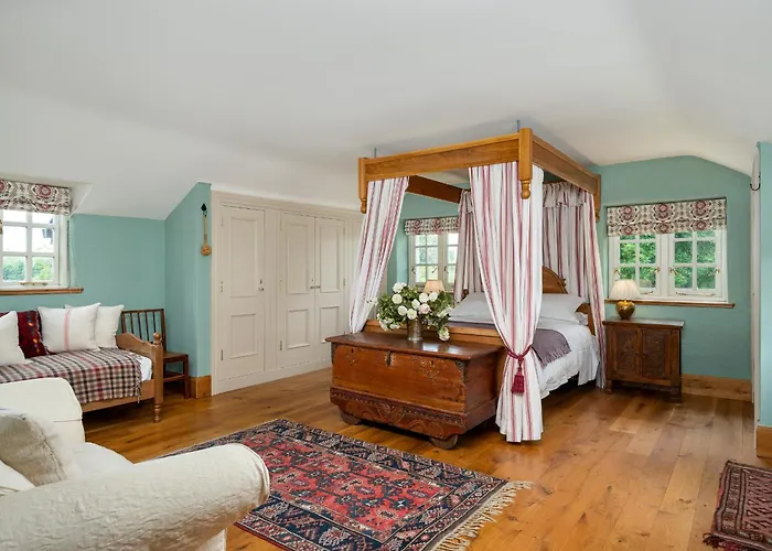 Prázdninový dům Secluded Riverside Close To Center Parcs