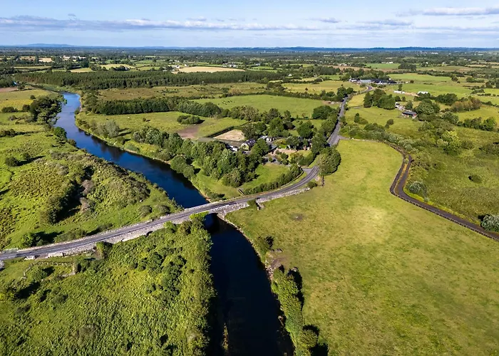 Secluded Riverside Close To Center Parcs Муллингар